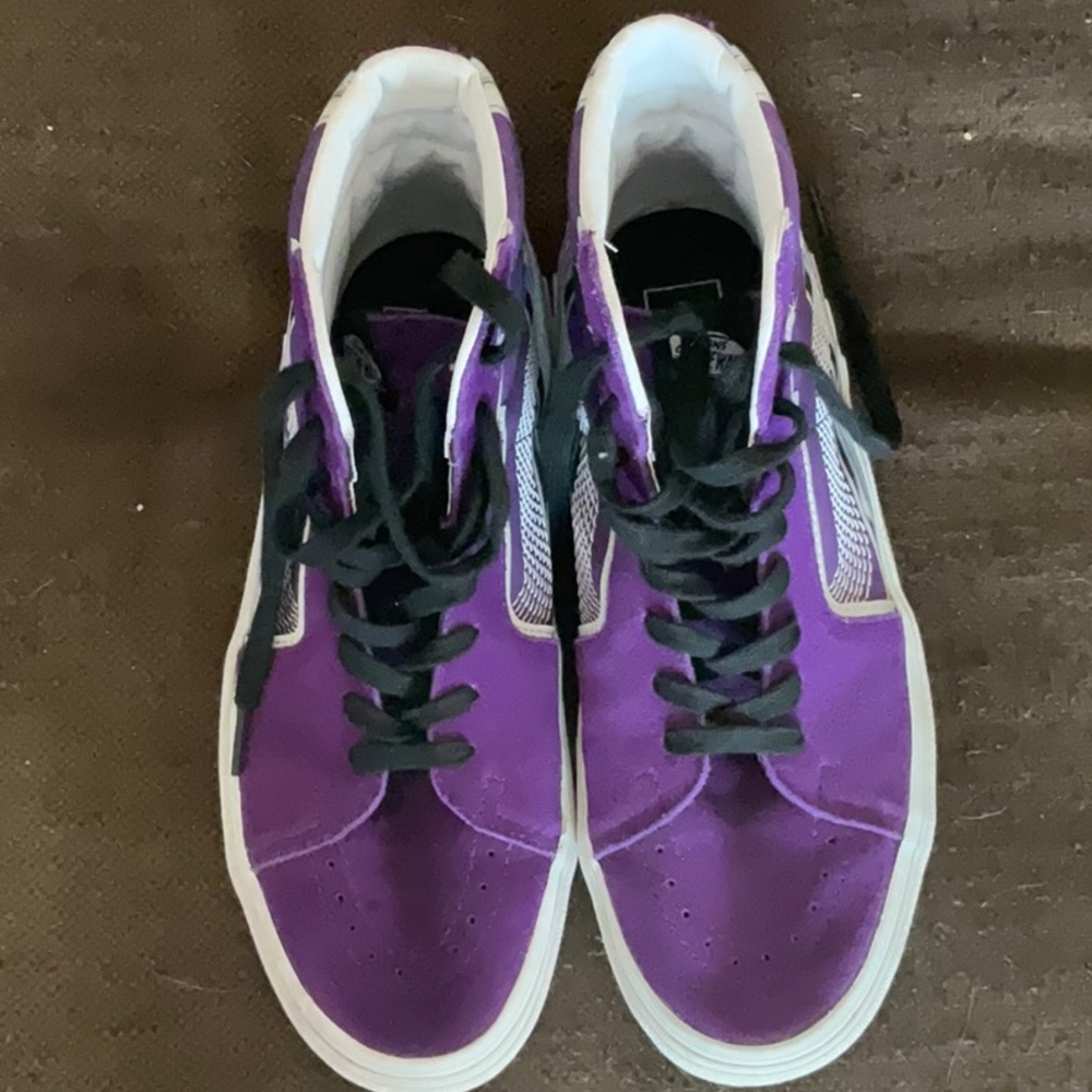Vans 9.0 - Picture 2 of 4